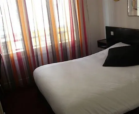 Victor Hugo Hotel 2*
